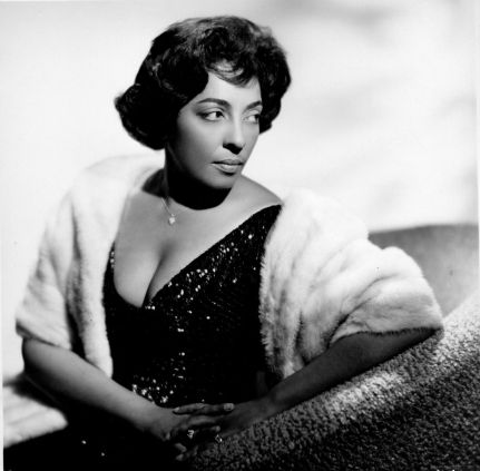 la-me-carmen-mcrae-19941112.jpg