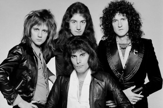 queen-portrait-circa-1975-billboard-1548-900x600.jpg